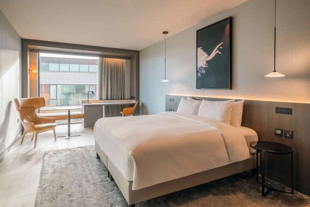 Radisson Blu Royal Hotel, Dublin — Hotel rooms in Dublin, Dublin City