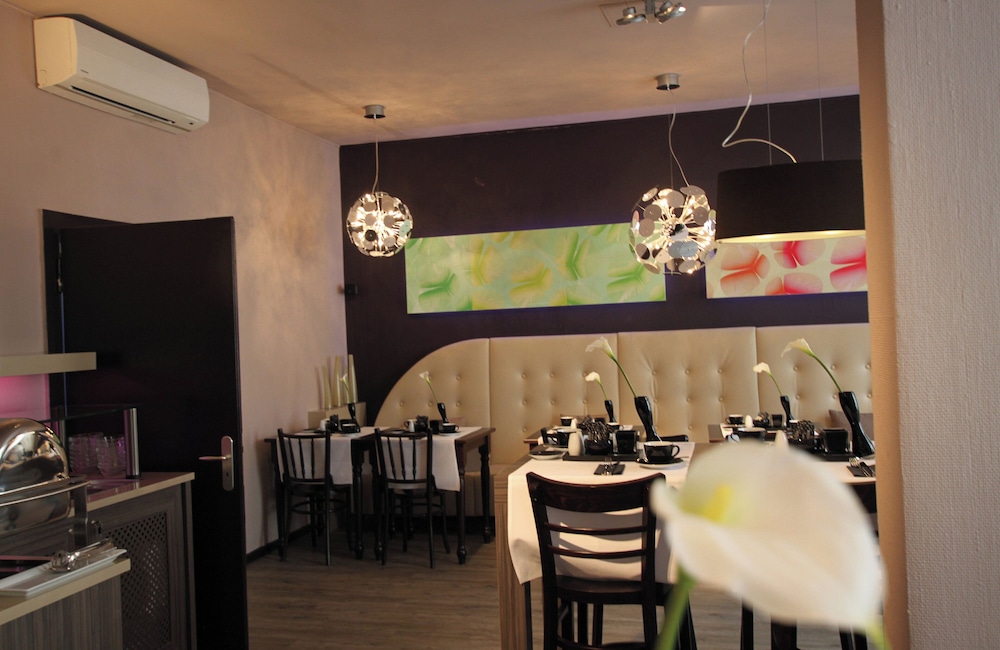 Leonardo Boutique Hotel Munich — Restaurant & bars in Munich, Bavaria