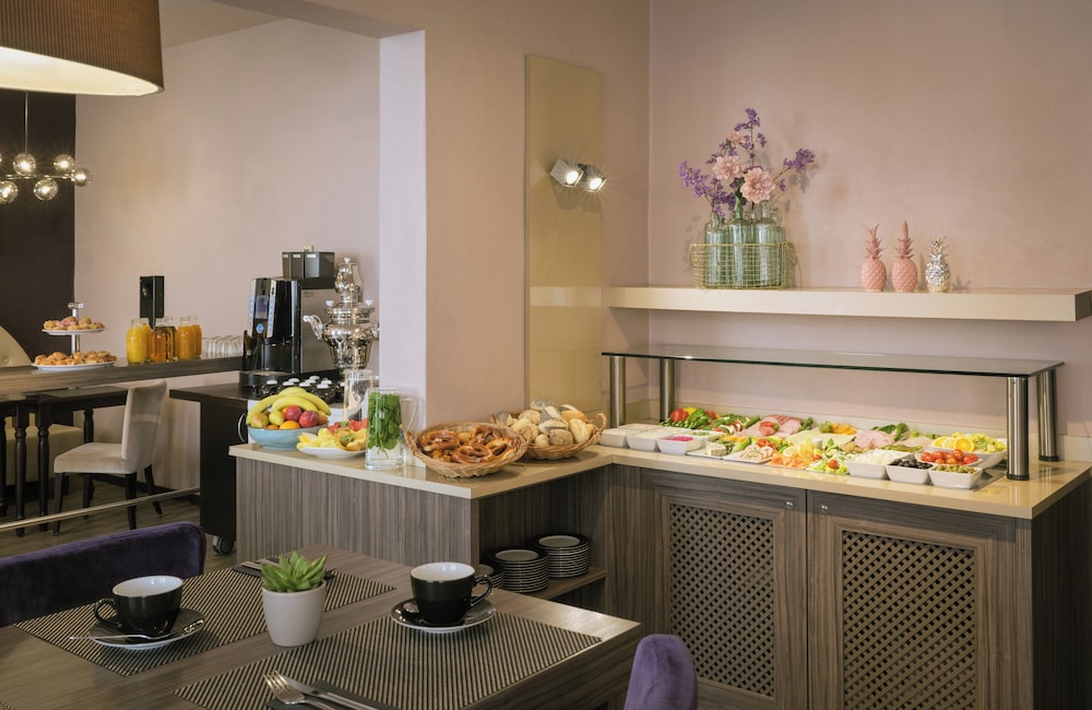 Leonardo Boutique Hotel Munich — Restaurant & bars in Munich, Bavaria