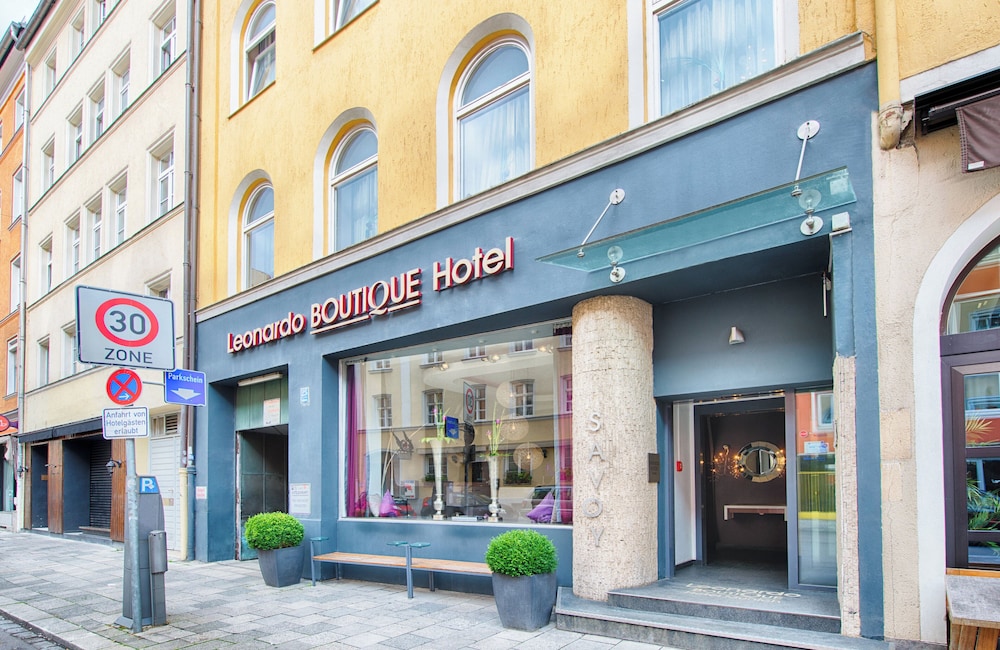 Leonardo Boutique Hotel Munich — Hotel building in Munich, Bavaria