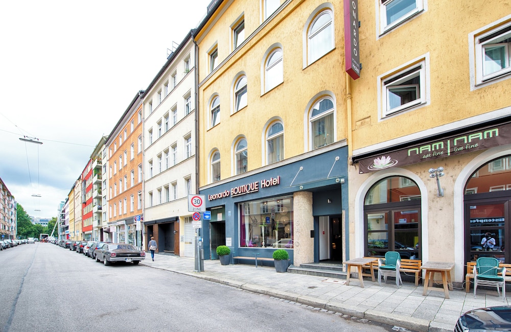 Leonardo Boutique Hotel Munich — Hotel building in Munich, Bavaria