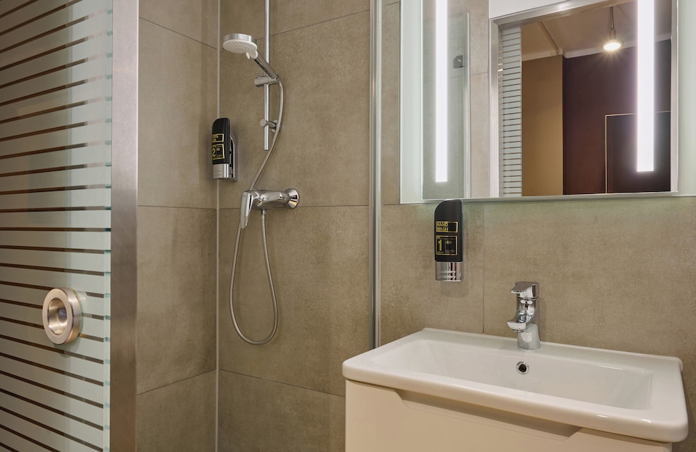 Leonardo Boutique Hotel Munich — Hotel rooms in Munich, Bavaria