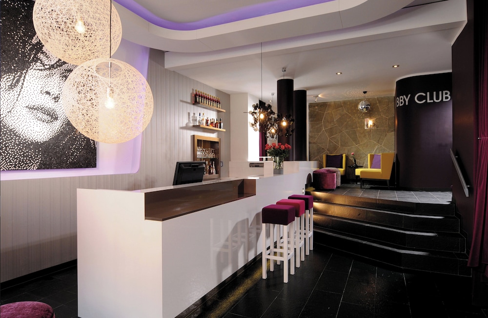 Leonardo Boutique Hotel Munich — Restaurant & bars in Munich, Bavaria