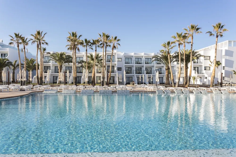 Grand Palladium White Island Resort & Spa - All Inclusive