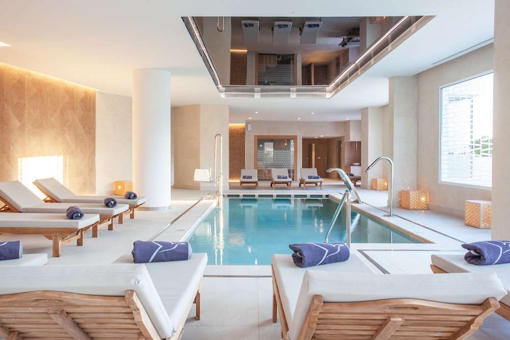 Grupotel Picafort Beach — Swimming pool in Can Picafort, Balearic Islands