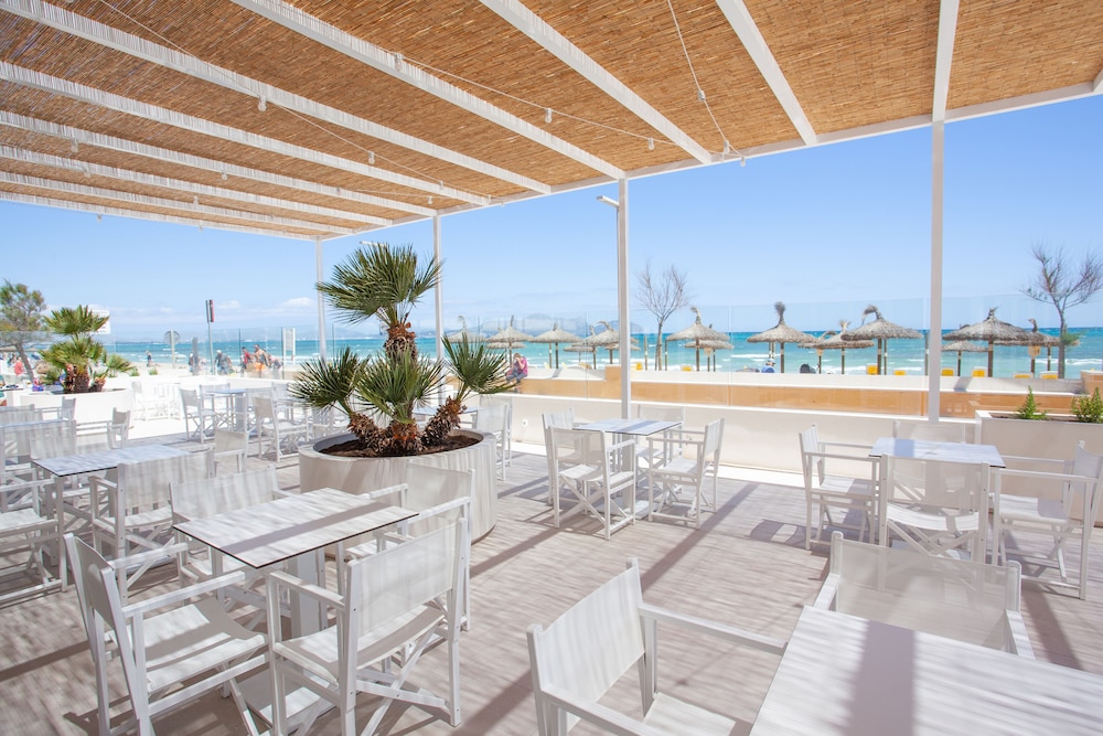 Grupotel Picafort Beach — Restaurant & bars in Can Picafort, Balearic Islands