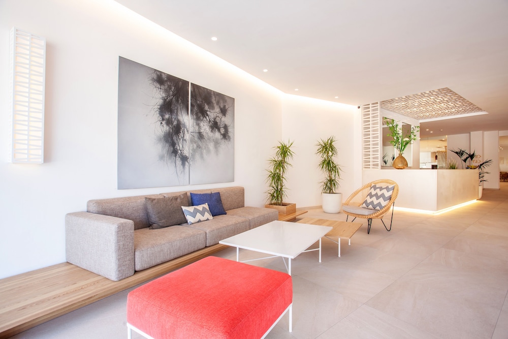Grupotel Picafort Beach — Hotel rooms in Can Picafort, Balearic Islands