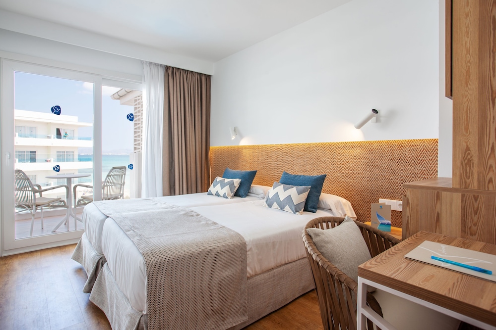 Grupotel Picafort Beach — Hotel rooms in Can Picafort, Balearic Islands