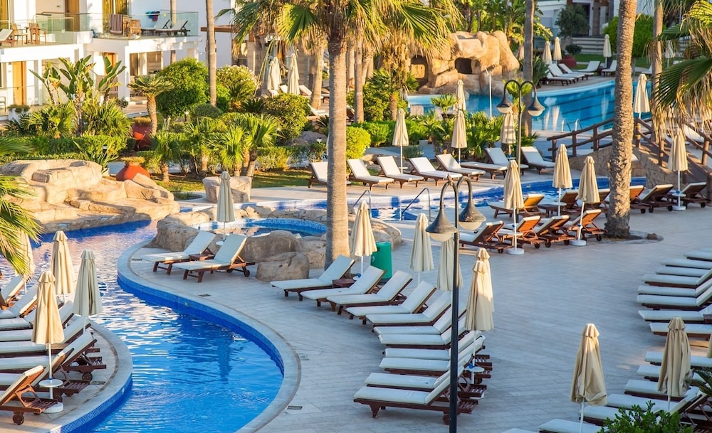 Adams Beach Hotel & Spa — Swimming pool in Ayia Napa, Famagusta Region