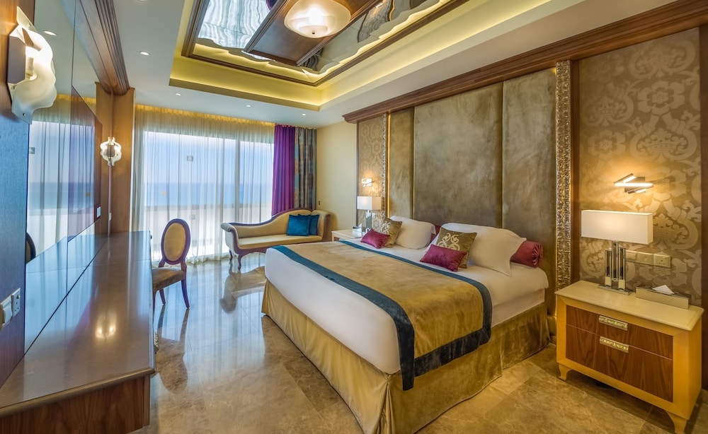 Adams Beach Hotel & Spa — Hotel rooms in Ayia Napa, Famagusta Region