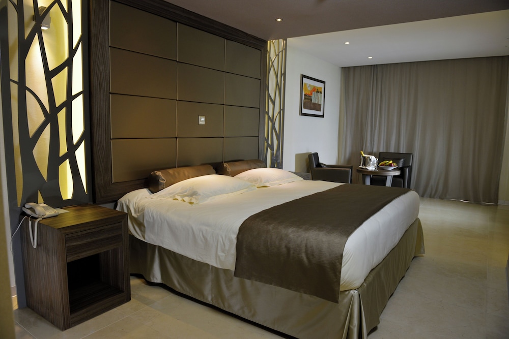 Adams Beach Hotel & Spa — Hotel rooms in Ayia Napa, Famagusta Region