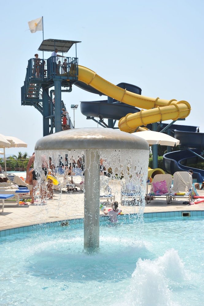 Adams Beach Hotel & Spa — Swimming pool in Ayia Napa, Famagusta Region
