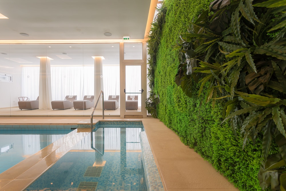 Lordos Beach Hotel & Spa — Swimming pool in Oroklini, Larnaca Region