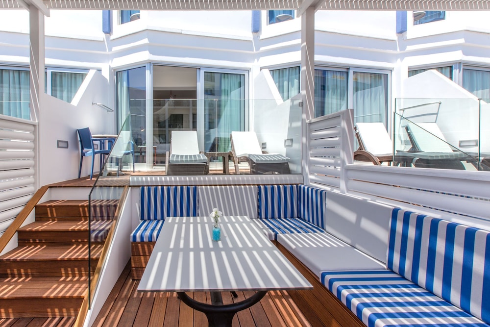 Lordos Beach Hotel & Spa — Hotel building in Oroklini, Larnaca Region