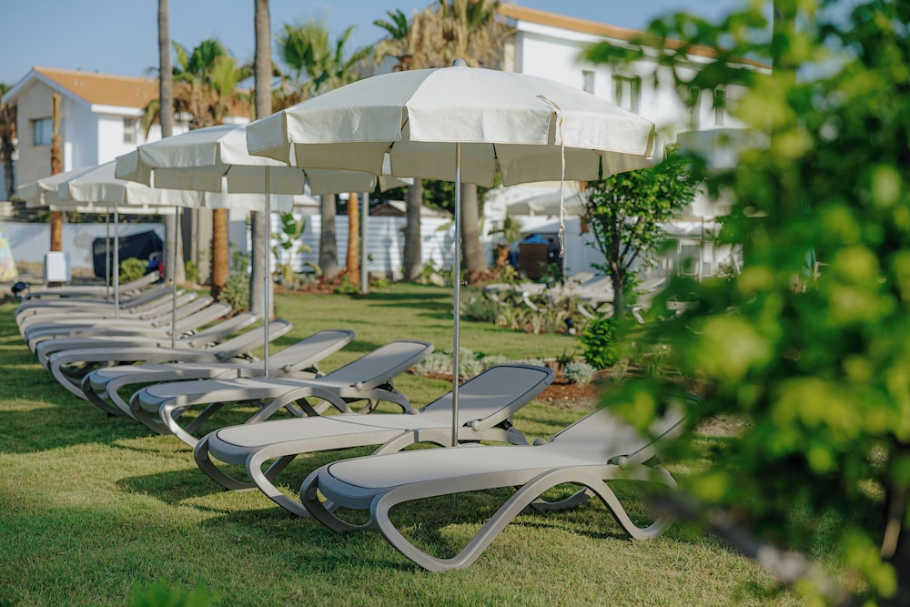 Lordos Beach Hotel & Spa — Hotel building in Oroklini, Larnaca Region