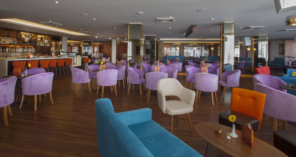 Lordos Beach Hotel & Spa — Restaurant & bars in Oroklini, Larnaca Region