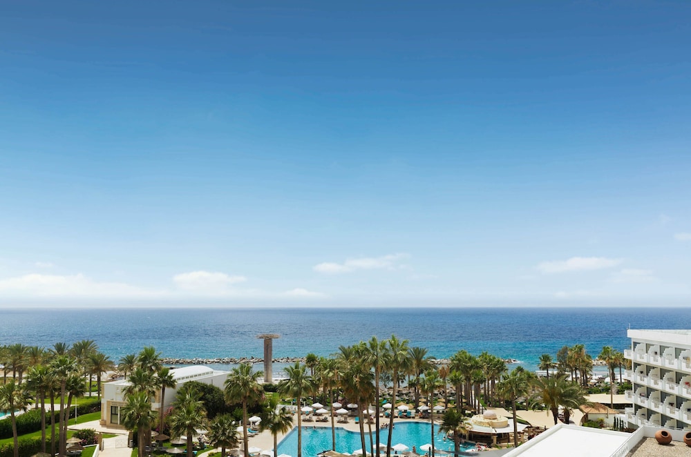St. George Beach Hotel & Spa Resort — Main photo in Chlorakas, Paphos Region