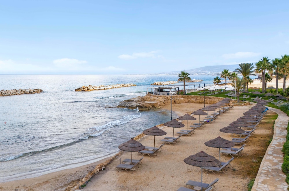 St. George Beach Hotel & Spa Resort — Beach in Chlorakas, Paphos Region