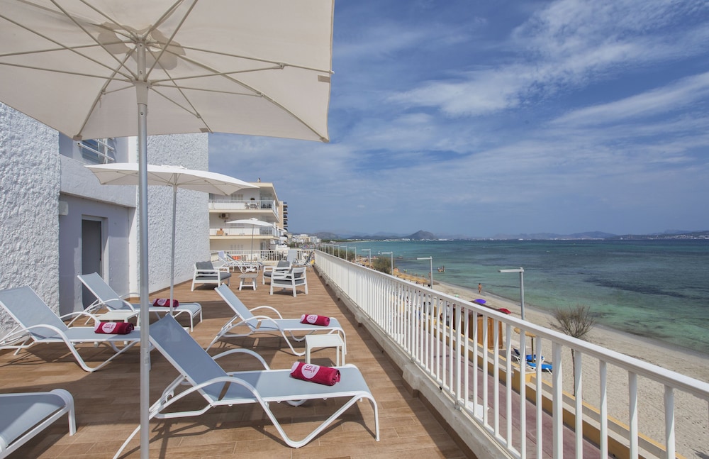 Hotel JS Miramar — Beach in Can Picafort, Balearic Islands
