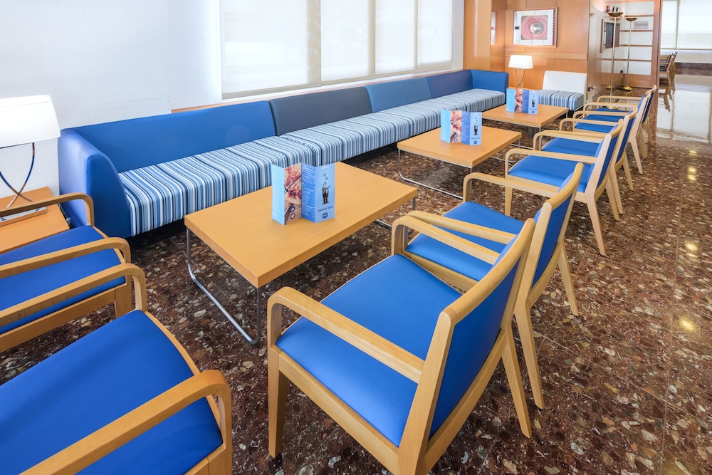 Hotel GHT Aquarium & Spa — Restaurant & bars in Lloret de Mar, Catalonia