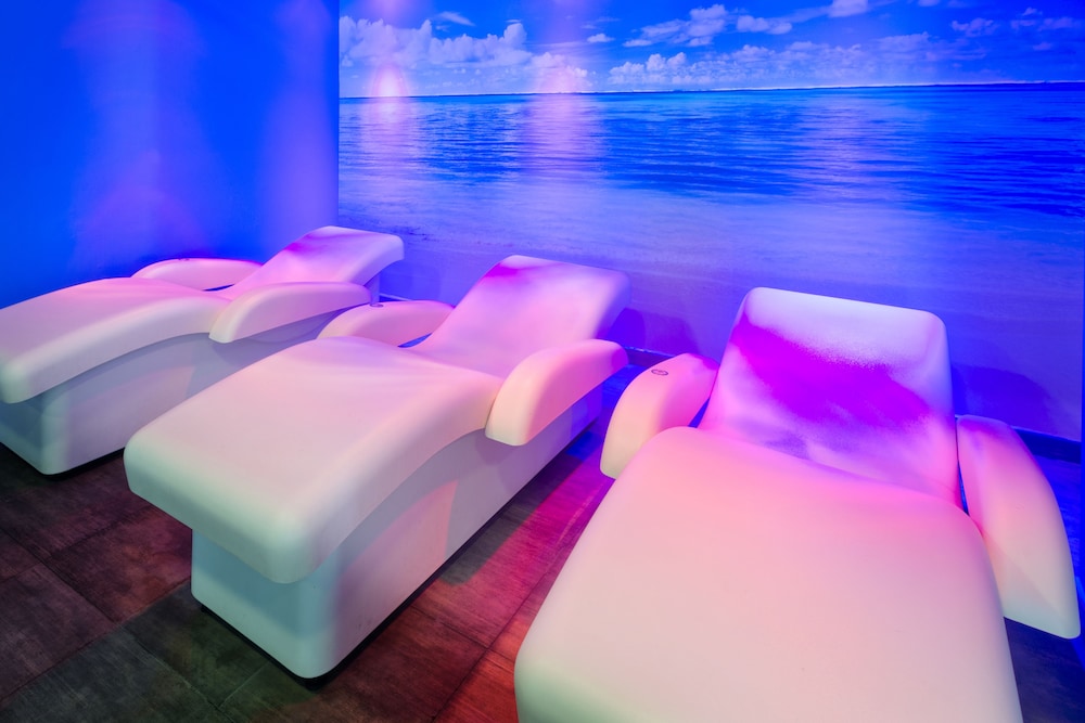 Hotel GHT Aquarium & Spa — Spa in Lloret de Mar, Catalonia