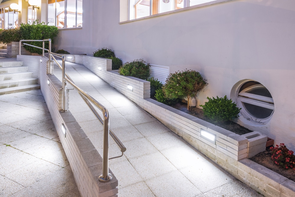 Hotel GHT Aquarium & Spa — Hotel building in Lloret de Mar, Catalonia