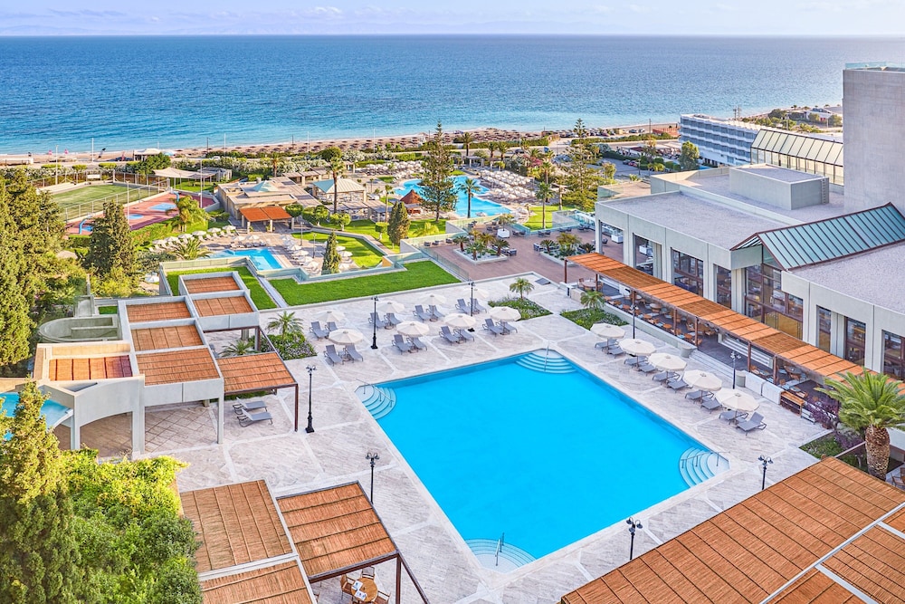 Sheraton Rhodes Resort — Swimming pool in Rhodes Town, South Aegean