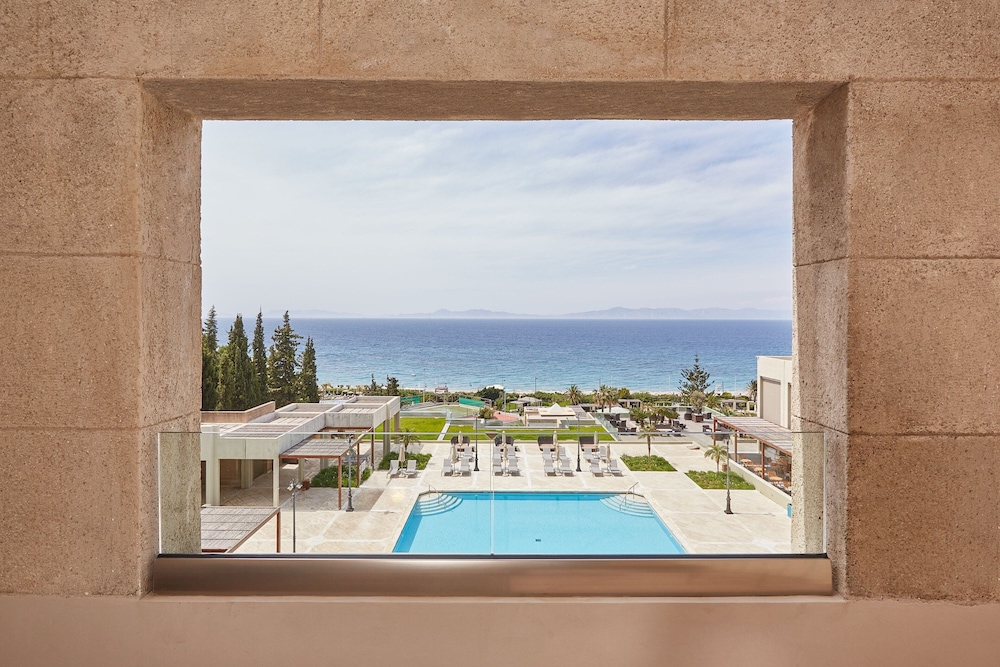 Sheraton Rhodes Resort — Swimming pool in Rhodes Town, South Aegean