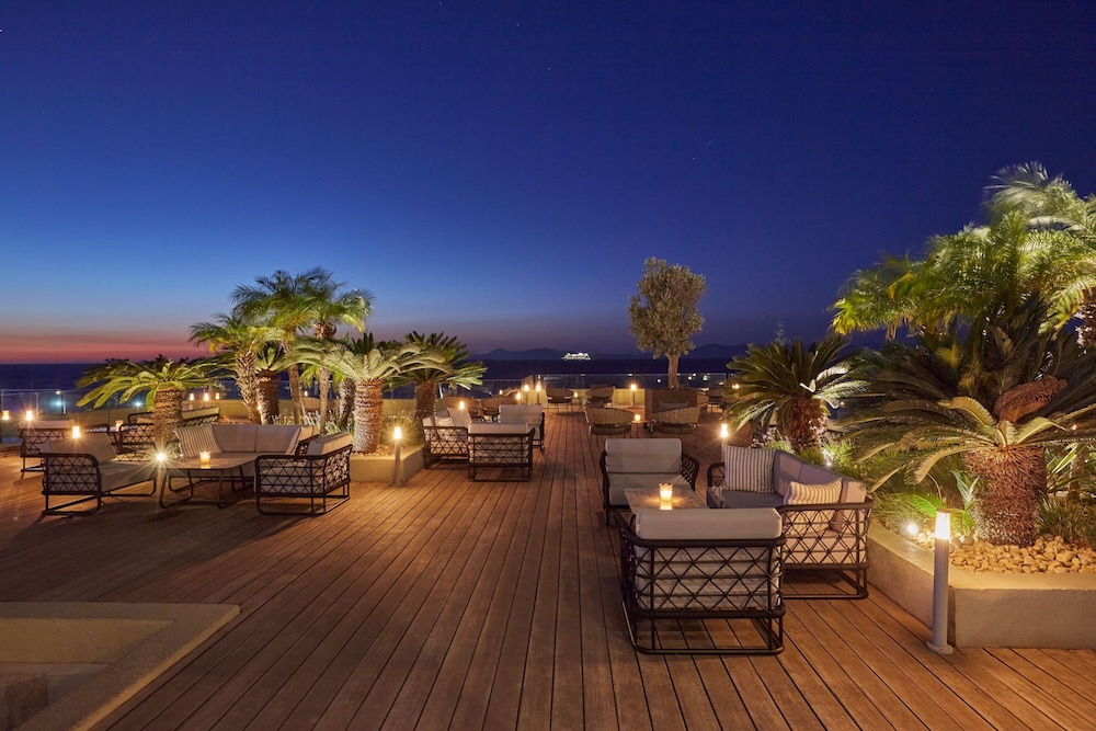 Sheraton Rhodes Resort — Restaurant & bars in Rhodes Town, South Aegean