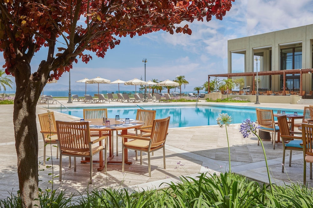 Sheraton Rhodes Resort — Swimming pool in Rhodes Town, South Aegean