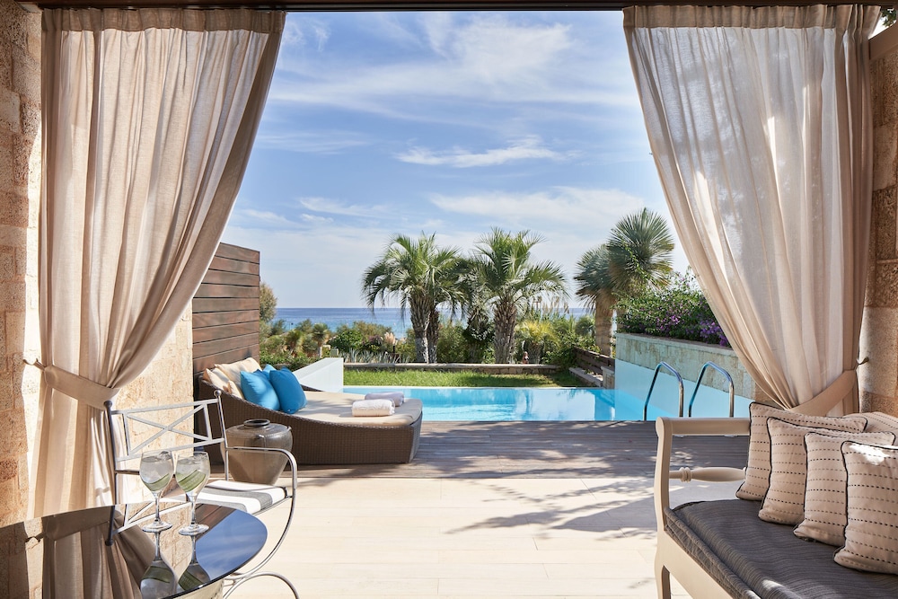 Aquagrand Artistic Luxury Beach Resort - Adults Only — Swimming pool in Lindos, South Aegean