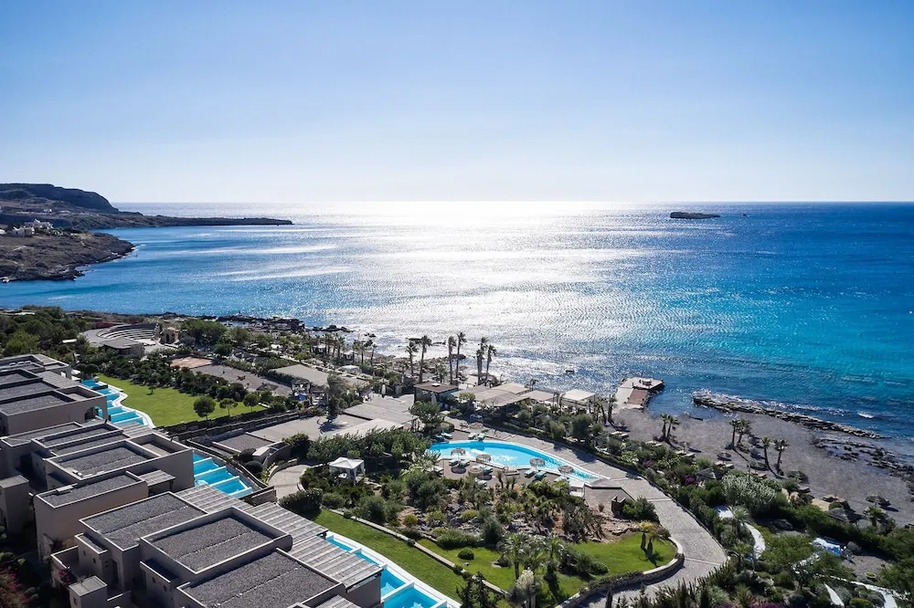 Aquagrand Artistic Luxury Beach Resort - Adults Only