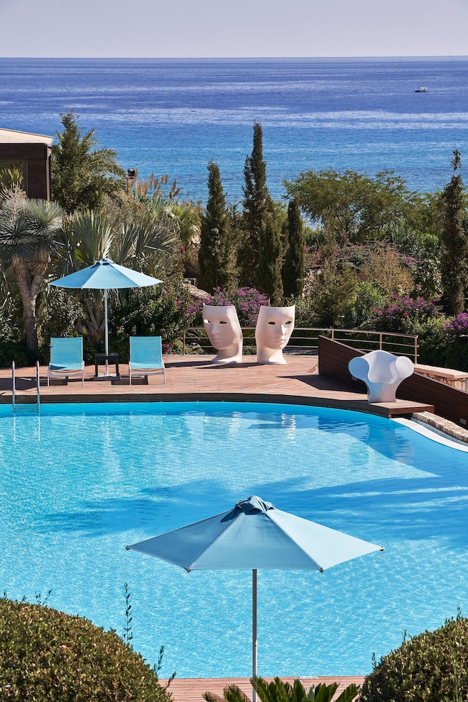 Aquagrand Artistic Luxury Beach Resort - Adults Only — Swimming pool in Lindos, South Aegean