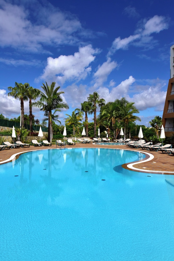 Pestana Alvor Park — Swimming pool in Alvor, Faro