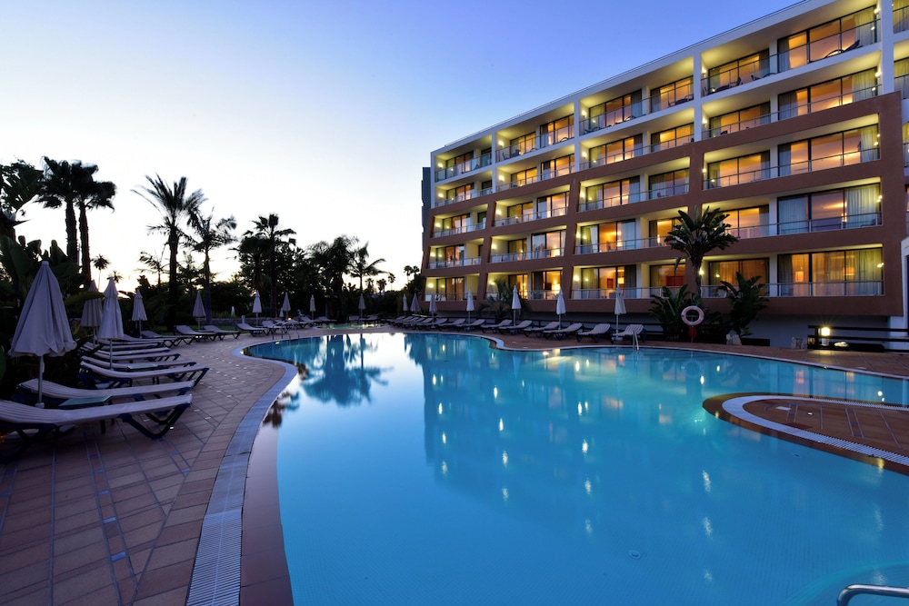 Pestana Alvor Park — Swimming pool in Alvor, Faro