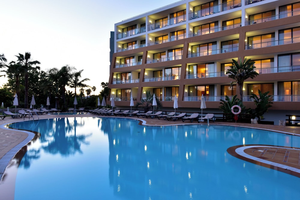 Pestana Alvor Park — Swimming pool in Alvor, Faro