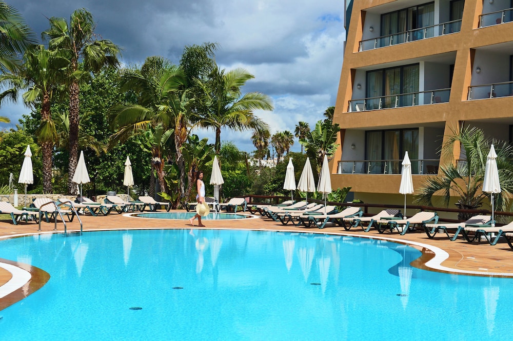 Pestana Alvor Park — Swimming pool in Alvor, Faro