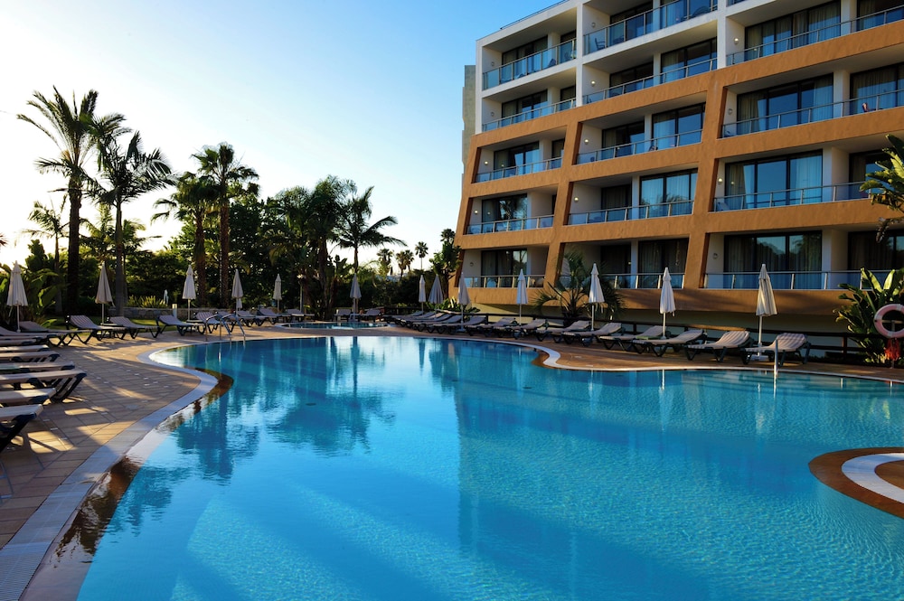 Pestana Alvor Park — Swimming pool in Alvor, Faro