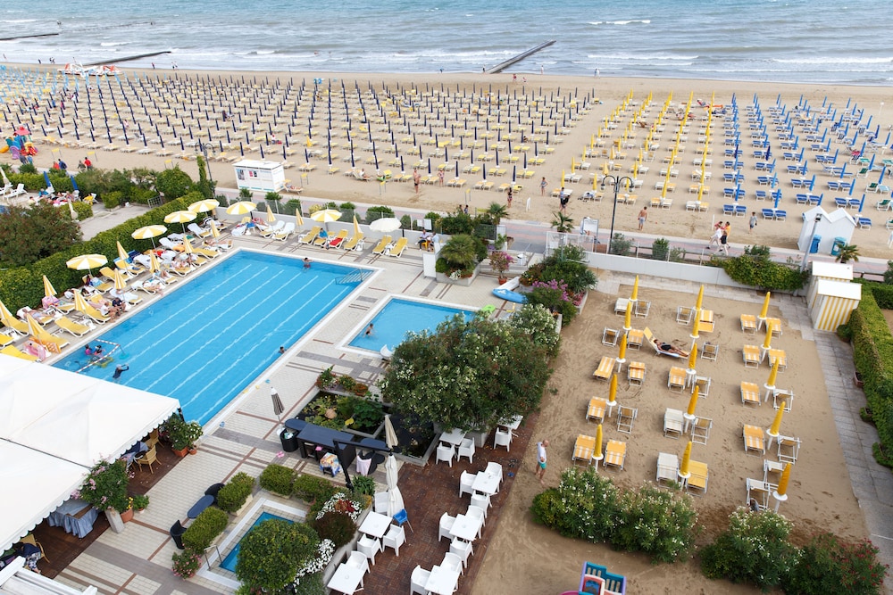 Hotel Sirenetta — Main photo in Jesolo, Veneto