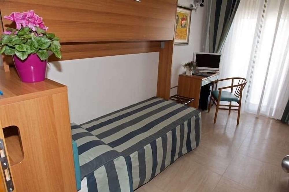 Hotel Sirenetta — Hotel rooms in Jesolo, Veneto
