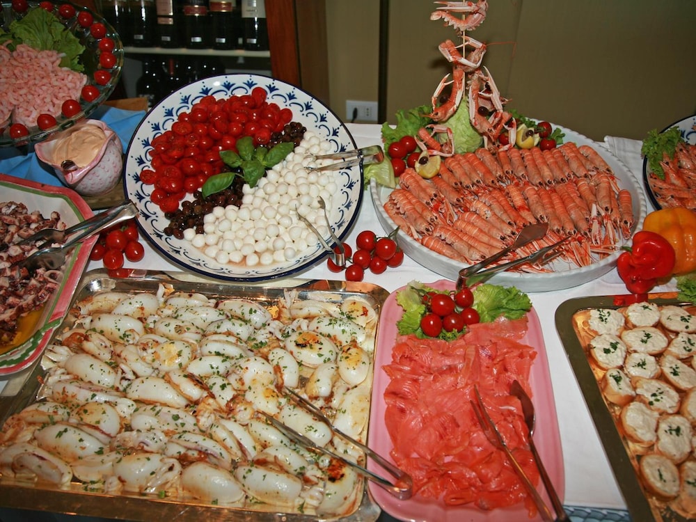 Hotel Sirenetta — Restaurant & bars in Jesolo, Veneto