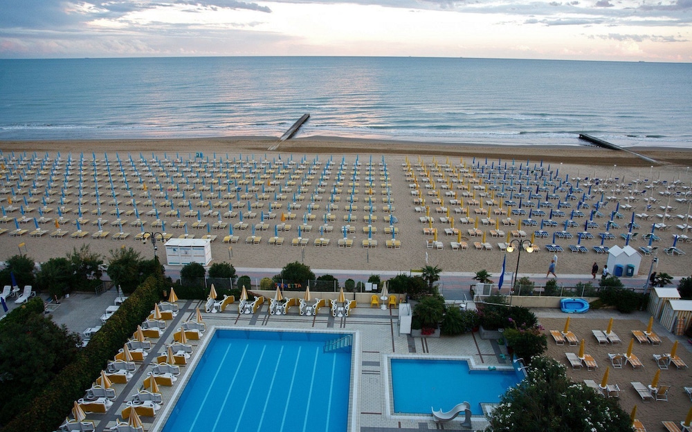 Hotel Sirenetta — Beach in Jesolo, Veneto