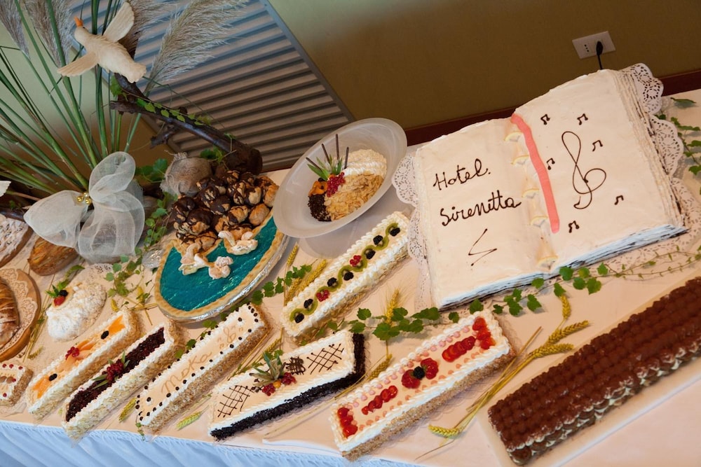 Hotel Sirenetta — Restaurant & bars in Jesolo, Veneto