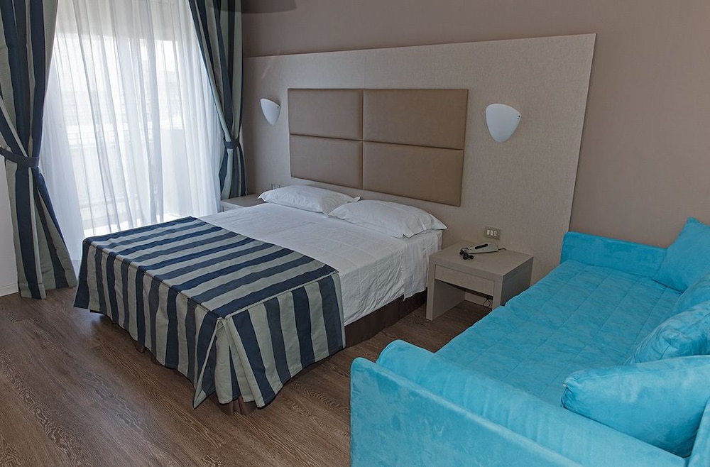 Hotel Sirenetta — Hotel rooms in Jesolo, Veneto