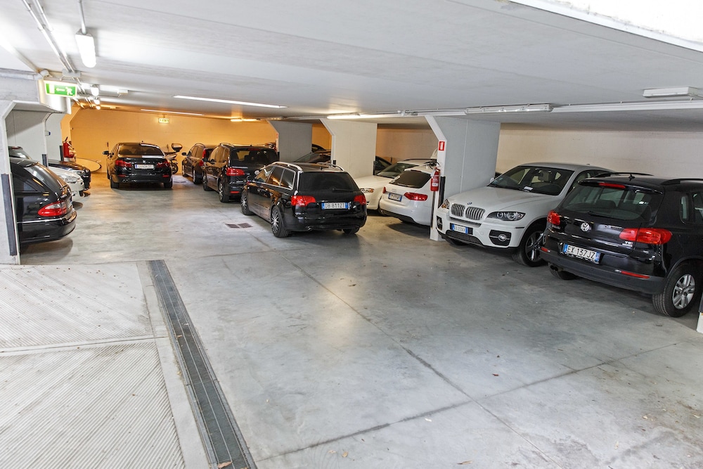 Hotel Sirenetta — Hotel building in Jesolo, Veneto