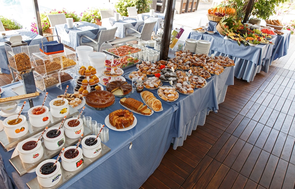 Hotel Sirenetta — Restaurant & bars in Jesolo, Veneto