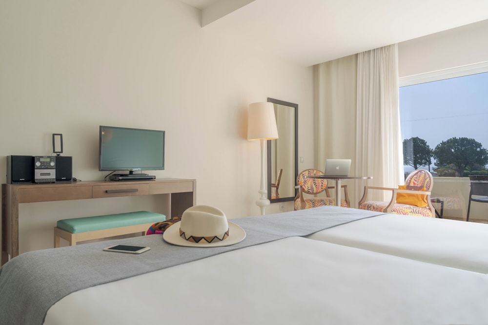 Pestana Alvor Praia Beach & Golf Hotel — Hotel rooms in Alvor, Faro