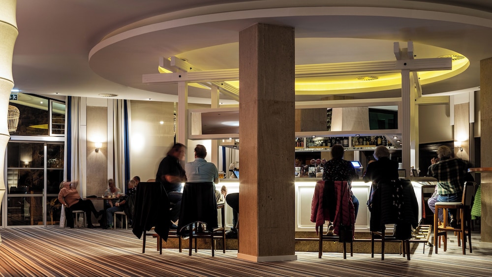 Pestana Dom João II Hotel Beach & Golf Resort — Restaurant & bars in Alvor, Faro