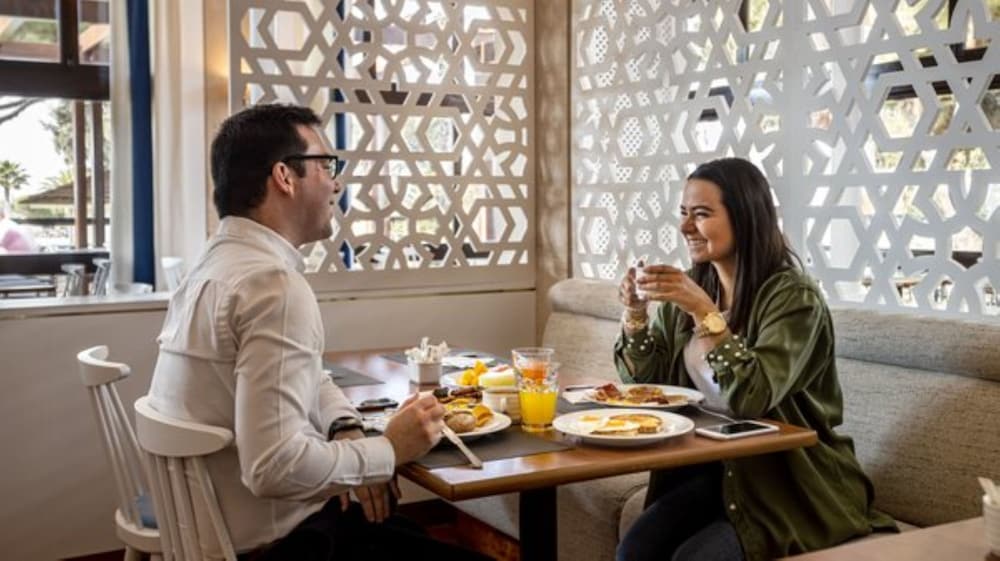 Pestana Dom João II Hotel Beach & Golf Resort — Restaurant & bars in Alvor, Faro