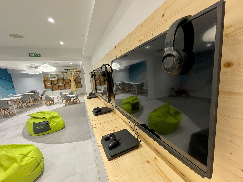 L'Azure Hotel — Attractions for children in Lloret de Mar, Catalonia